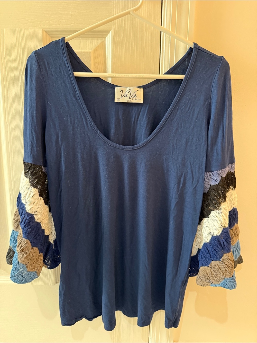 VaVa Navy Scoop Neck Top with Multicolor Crochet Sleeves. Size small